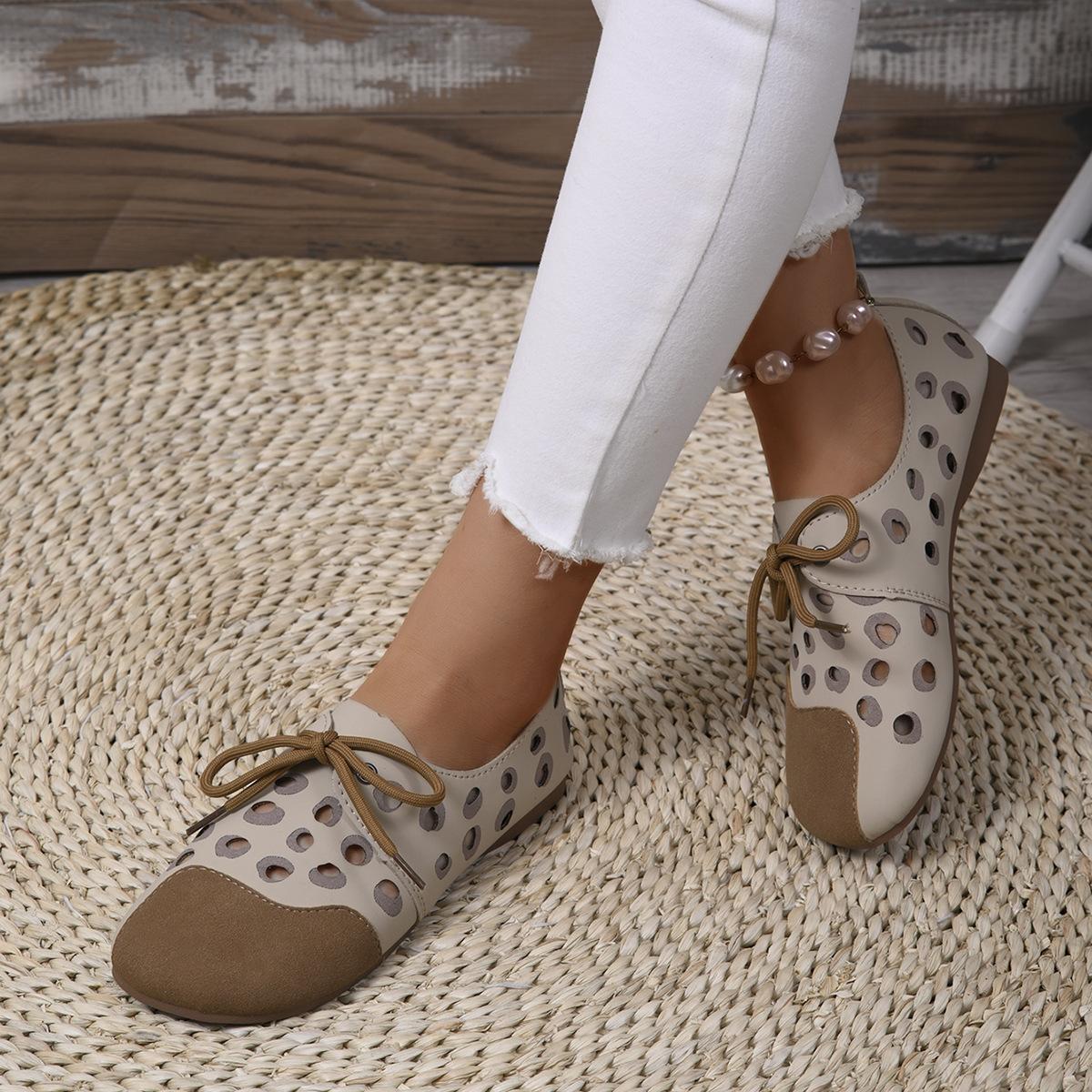 

Little white shoes women s one-pedal single shoes New year s spring and autumn flat-bottomed versatile casual leather shoes summer hollow women s shoe 43 темно-коричневого кольору