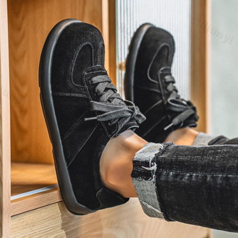 Fashion Spring 2025 New Comfortable Flat Shoes Men's Versatile Casual Sports Shoes Lace Up Round Toed Fashion Trend Non slip Sneakers