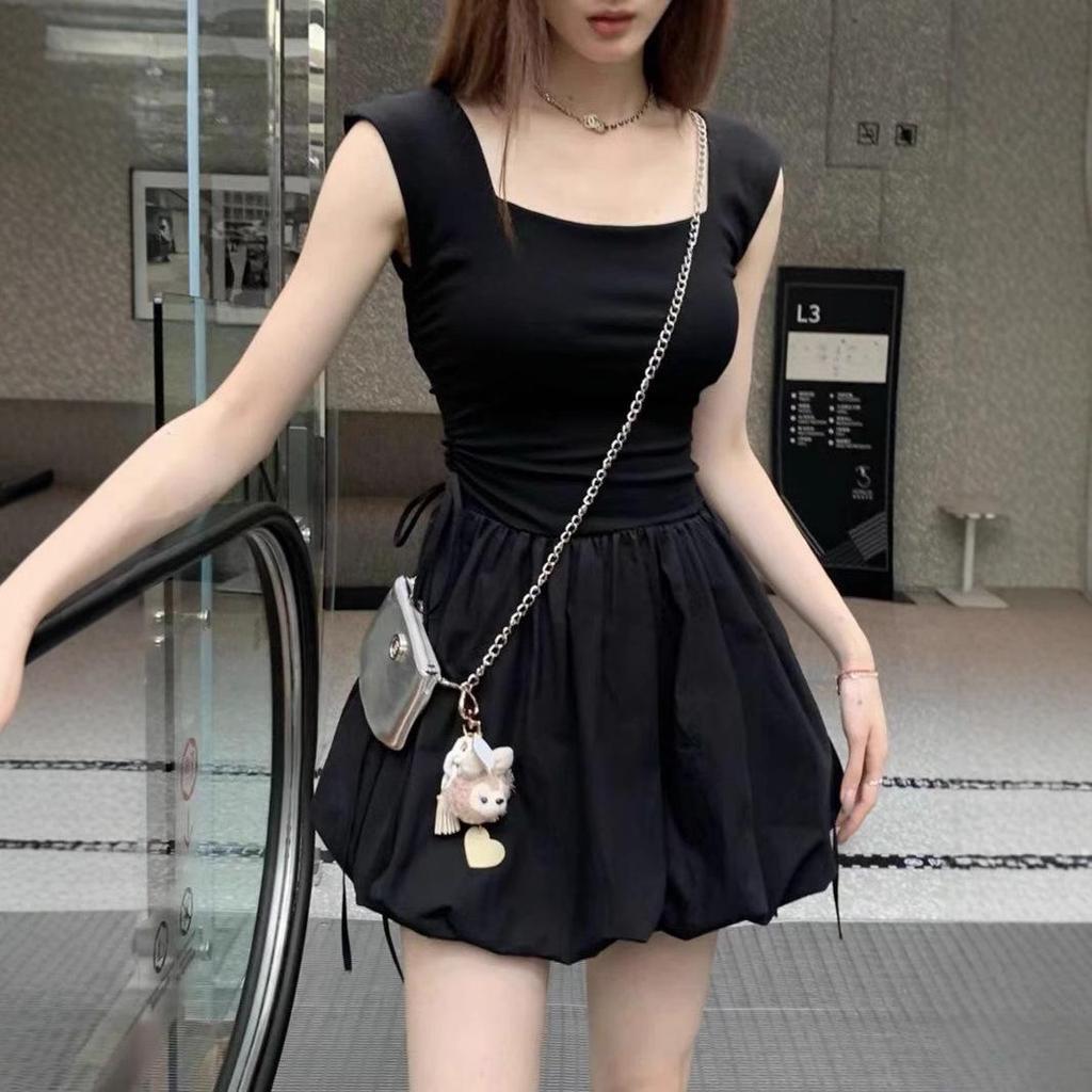 Ballet-Inspired Square Neck Tie-Up Floral Dress: Summer Sweetheart Style with Waist-Cinching Vest and Short Skirt.