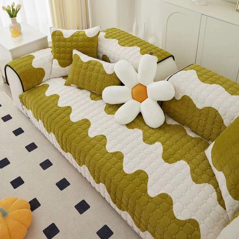 Winter Milk Plush Sofa Cushion Wholesale Anti Slip Plush Cushion Nordic Ins Style Thickened Sofa Cover Sofa Couch  Cubre Sofa