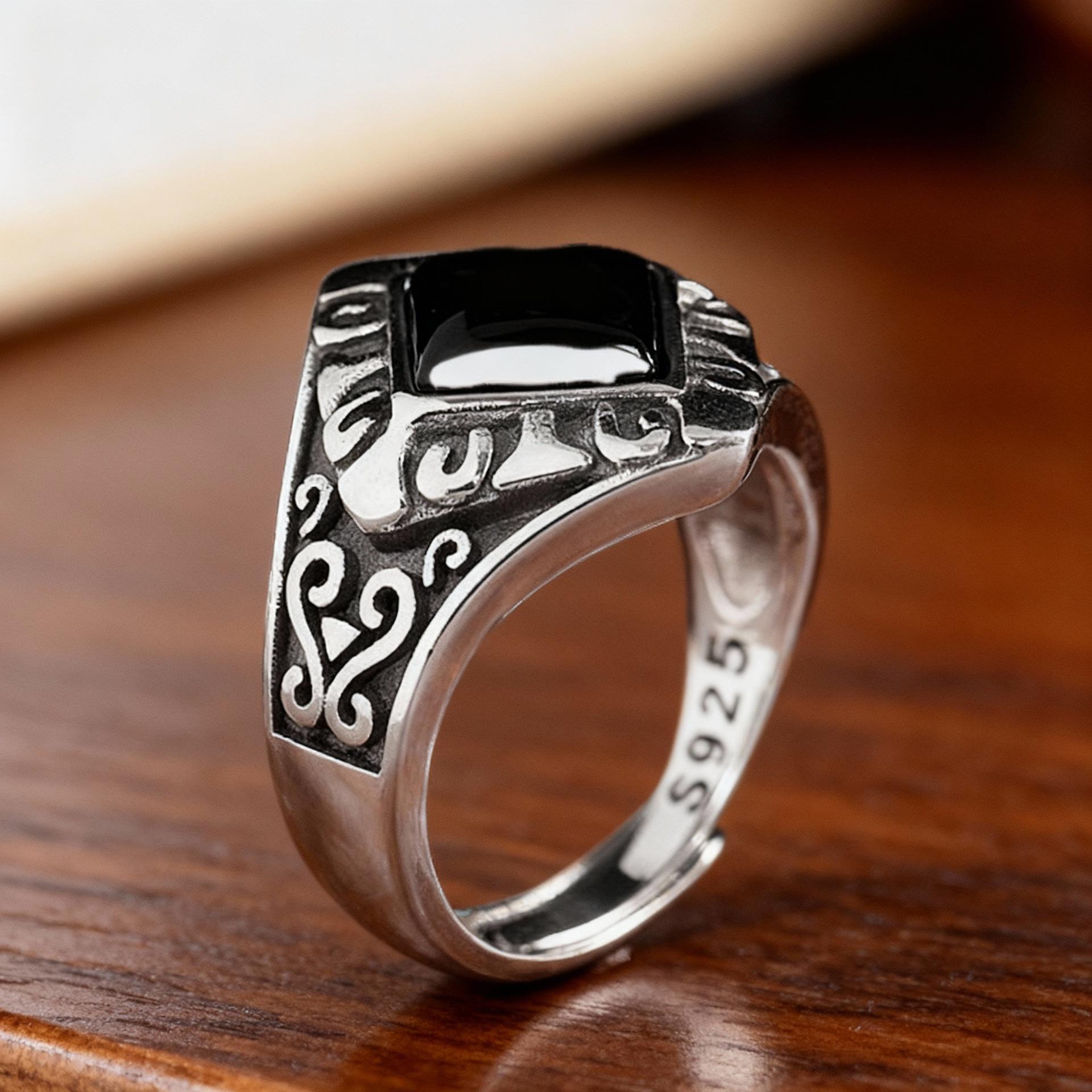 

New European and American Style Retro Men s and Women s Fashion Accessories for Couples one size(US size 6-13) чорний