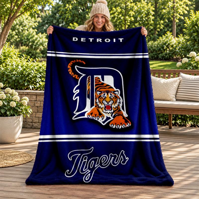 Detroit Tigers Blanket Flannel Blanket Soft Cozy Plush Throw for Sofa Bed Lightweight Home Decoration Gifts for Christmas Various Holidays
