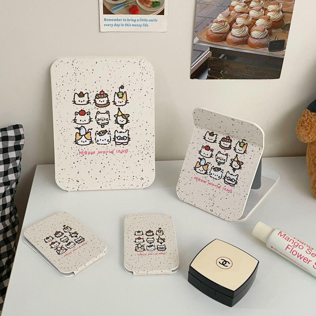 Süßer Katzen-Tragbarer Klapp-Kosmetikspiegel für Wohnheime und Zuhause