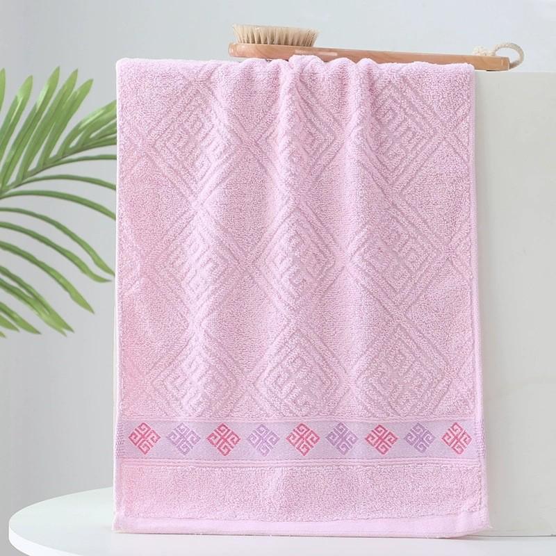 Absorbent Thickened Pure Cotton Bath Towel with Embroidered Souvenir Design
