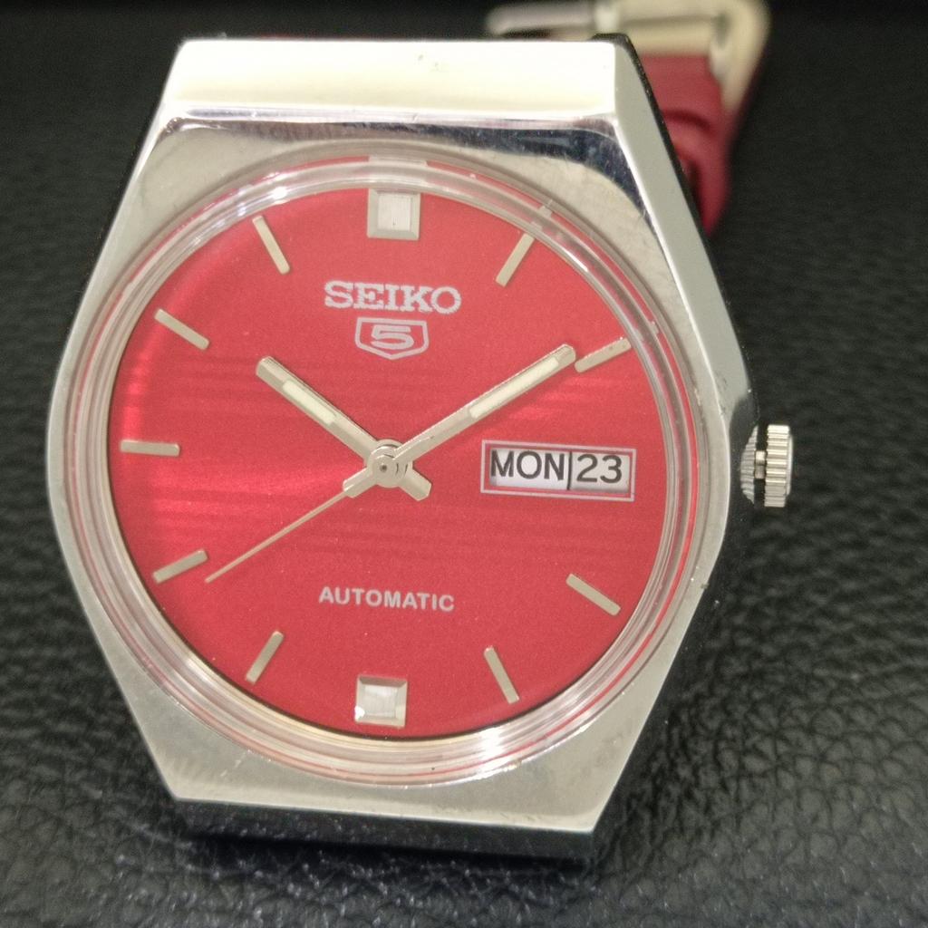AUTOMATIC 6309A VINTAGE SEIKO 5 JAPAN MENS RED COLOR DIAL WATCH A701652-5 R206c-a701652