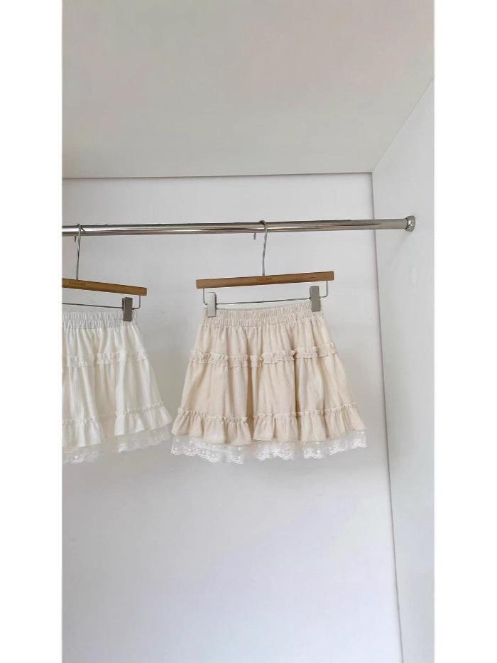 European Cotton Velvet Lace Patchwork Mini Skirt: Stylish Korean Sweet Style for Autumn/Winter Slim Fit.