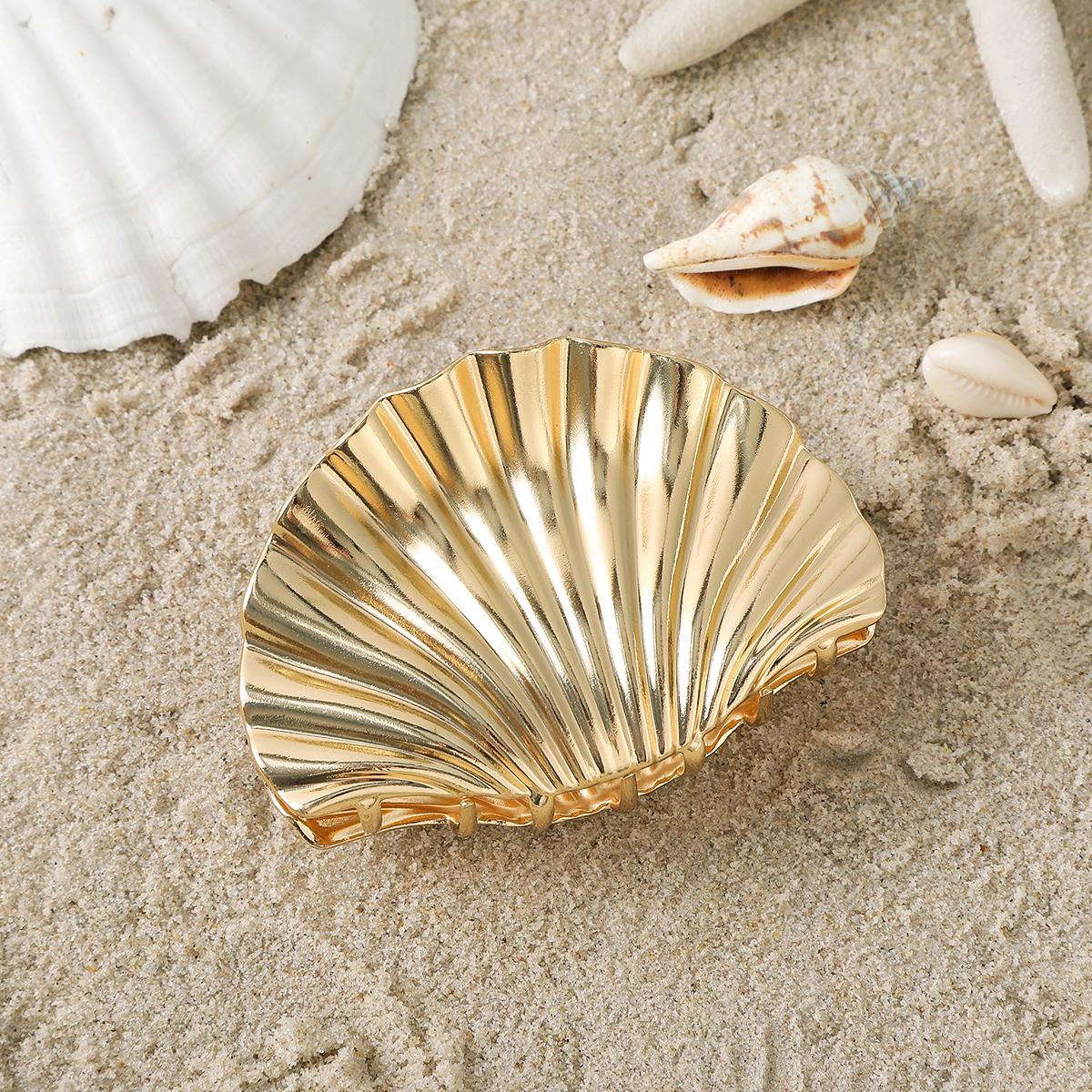 

AWAYTR Metal Irregular Texture Shell Shape Hair Claw Clips for Women Girls Hairclip Ponytail Hair Pins Fashion Hair Accessories