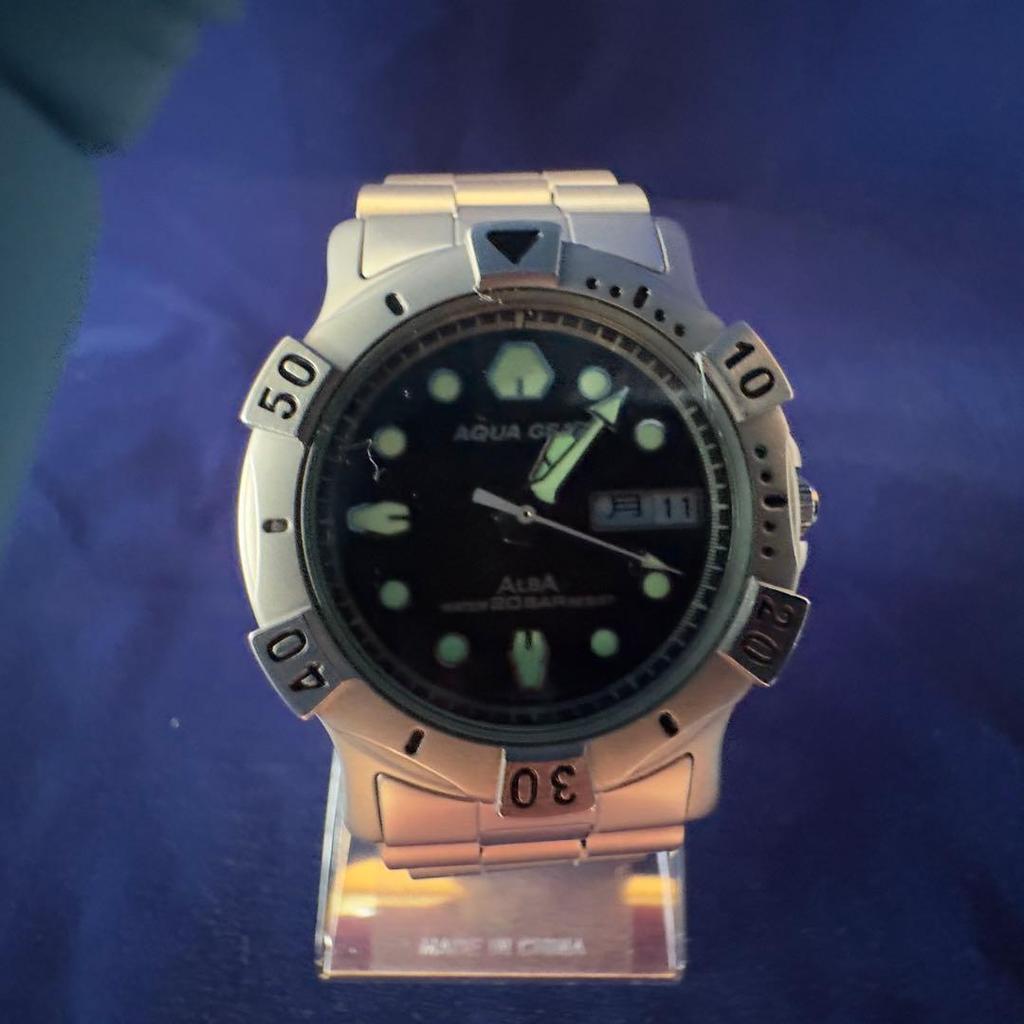 SEIKO ALBA Aqua Gear 20BAR Waterproof Diver Day Date Working Product