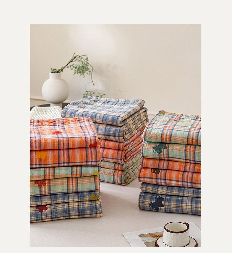 Spring & Summer 100% Cotton Triple-Layer Gauze Cooling Quilt for Home and Office