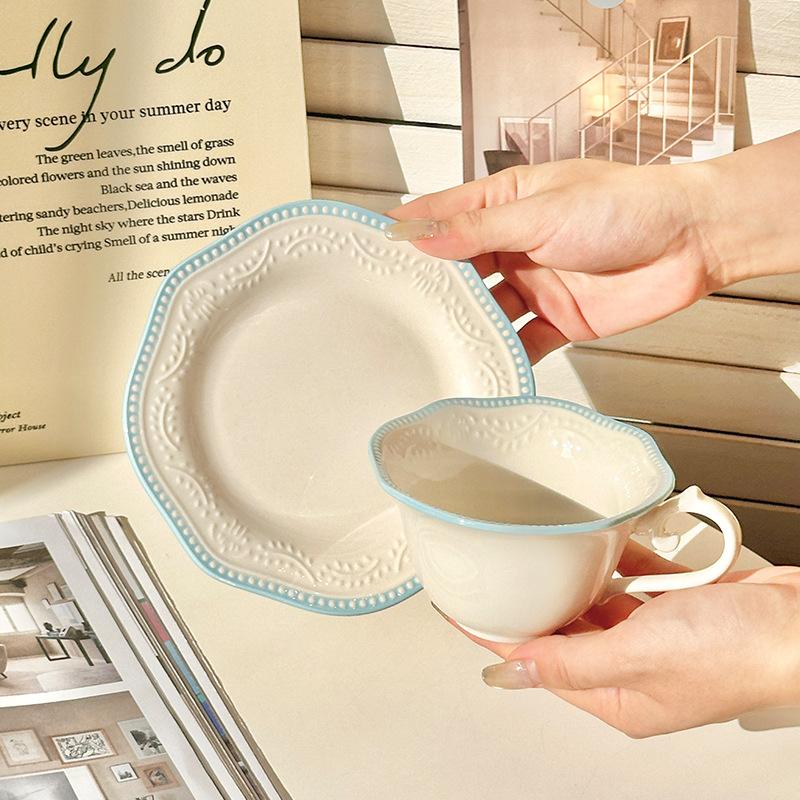 High-end Niche Coffee Cup and Saucer Set, Birthday Gift for Girls, High-end Souvenir for Girlfriends, Practical Gift Box.