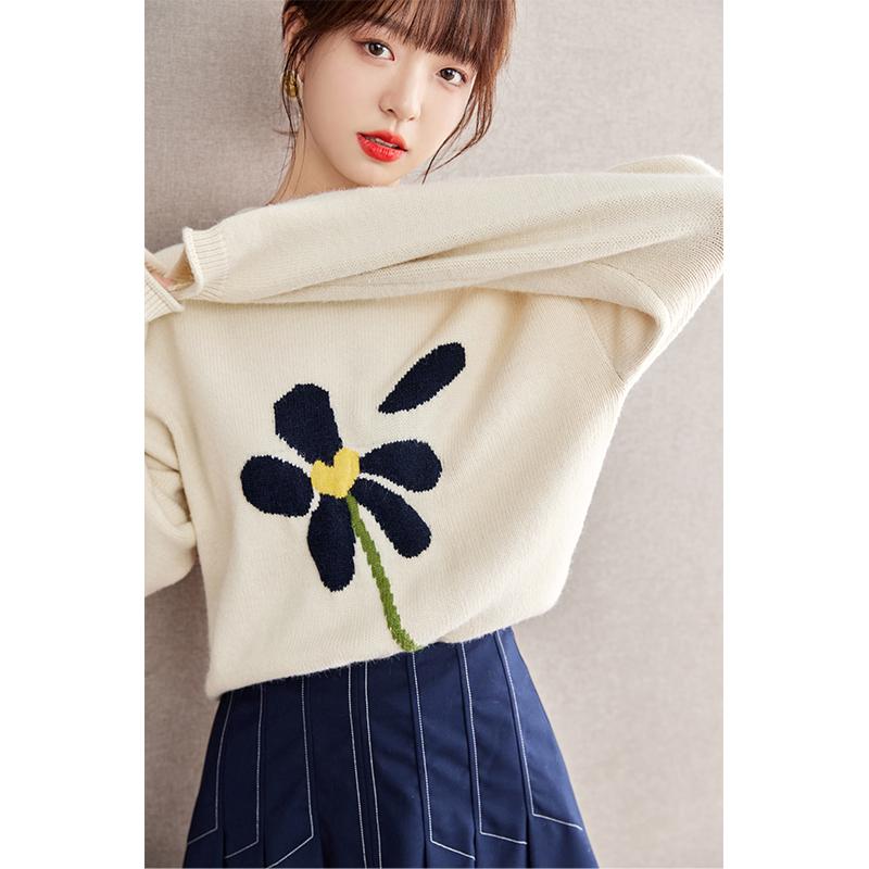Fashion Floral Jacquard Pullover Sweater with Loose Fit for Women