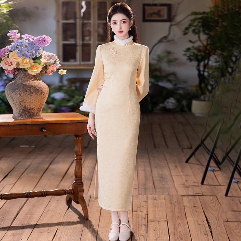 Pink Velvet Thickened Winter Clothing National Style New Chinese Long-sleeved Improved Cheongsam Young Women's High-end Sense Retro Winter