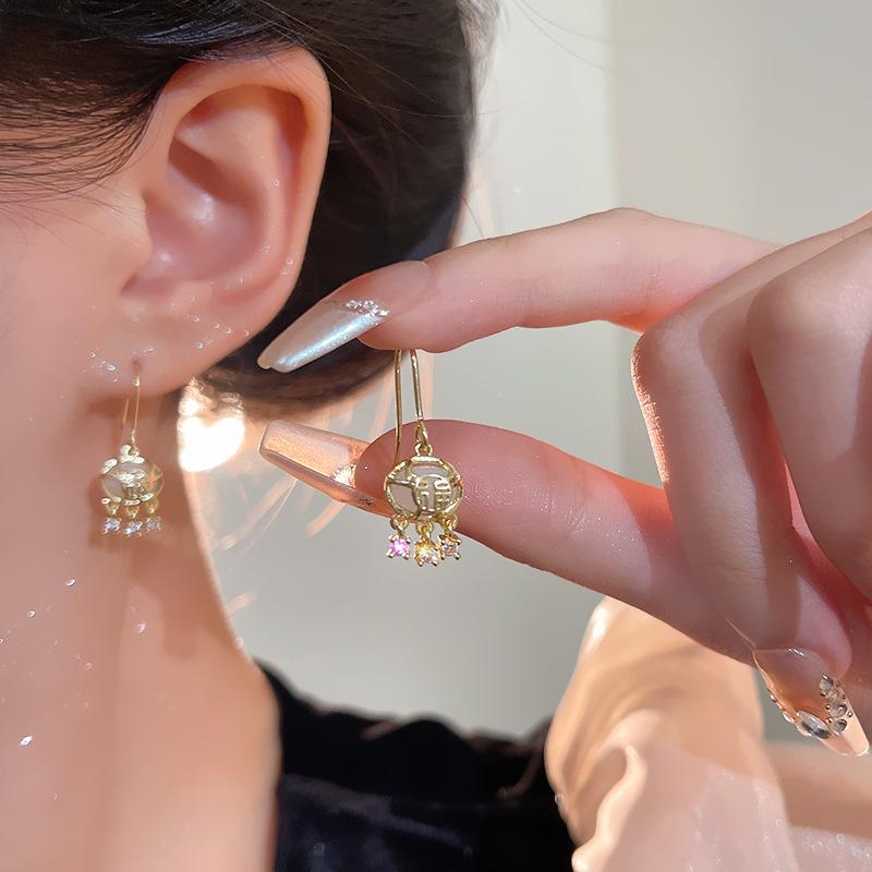 Three pairs of zircon safety lock set earrings women's exquisite versatile high-end studs earrings Korean retro earrings