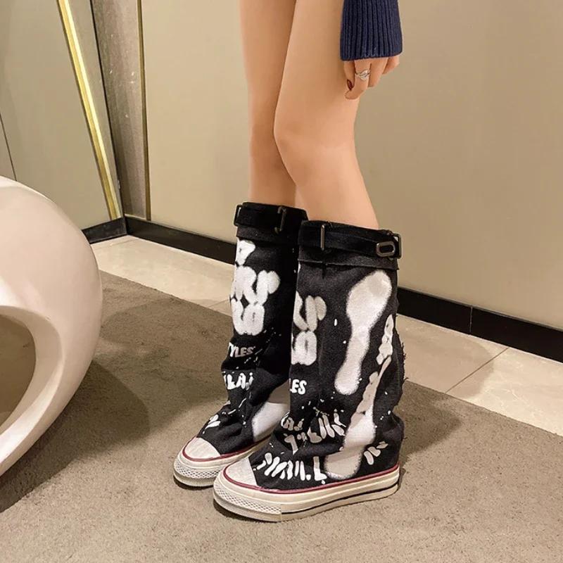 

Граффити 2025 Новые парусиновые кеды с высоким верхом Женские весенние ботинки Ботинки со средним голенищем с широким голенищем 2025 Новые ботинки-чулки с напуском 39 чёрный