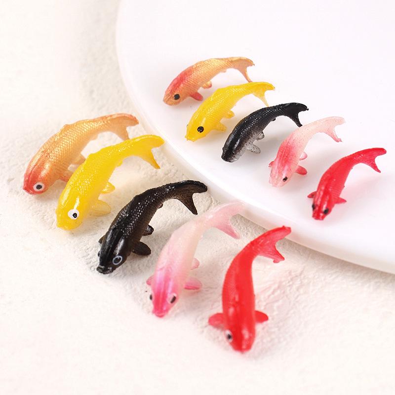 

ПВХ Миниатюрная Модель Рыбки Кои для DIY Декора Аквариума и Украшения Кукольного Домика 2cm Red Head Gold Body Koi (Large)