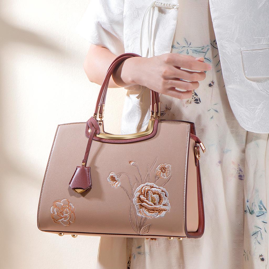 Mother's Day gift for mom: large-capacity women's bag, 2024 new model, niche high-end embroidered handbag