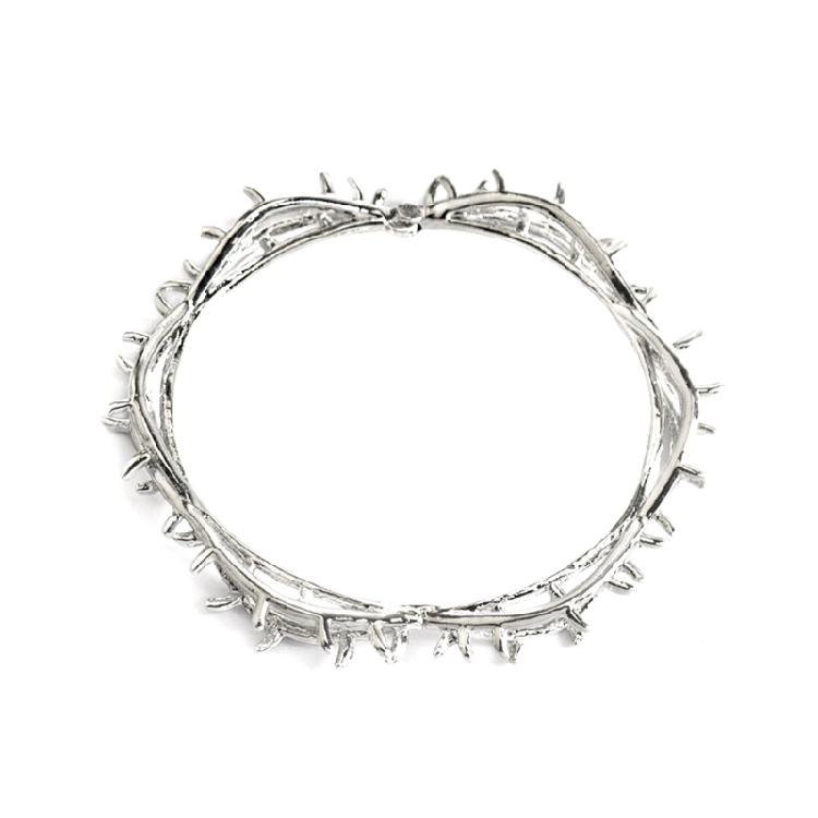 

Hip Hop Inspired Bracelet Accessory With Easy To Wear Designs And Detailed Thorn Accent For Social Gatherings 1