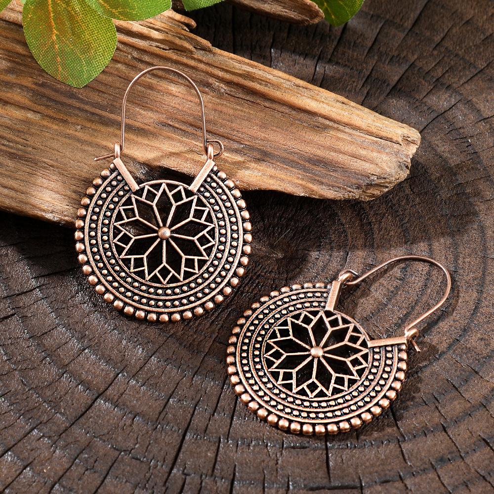 Vintage Ethnic Creative Texture Geometric Hanging Earrings for Women Boho Exquisite Hollow Carved Vacation Earrings Jewelry