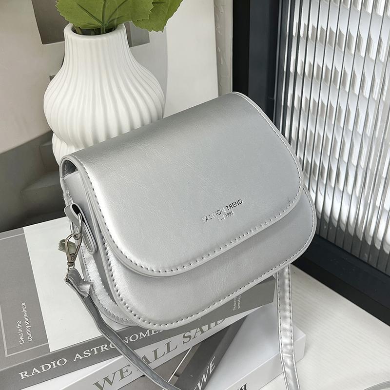Fashion Flap Saddle Shoulder Bags for Women Solid Color Designer Messenger Handbags Purse Small Female Leather Crossbody Bag