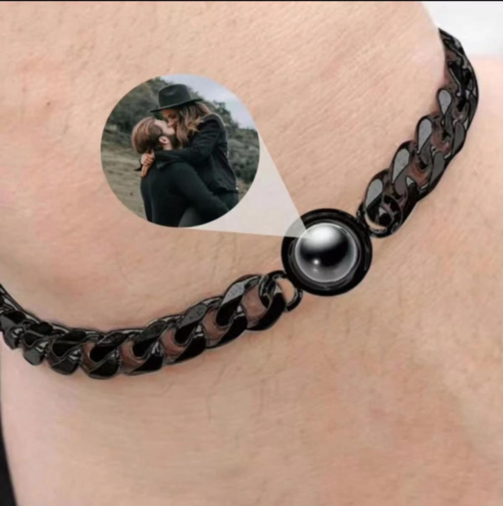 Custom Titanium Steel Couples Bracelets: 'I Love You' in 100 Languages with Photo Projection