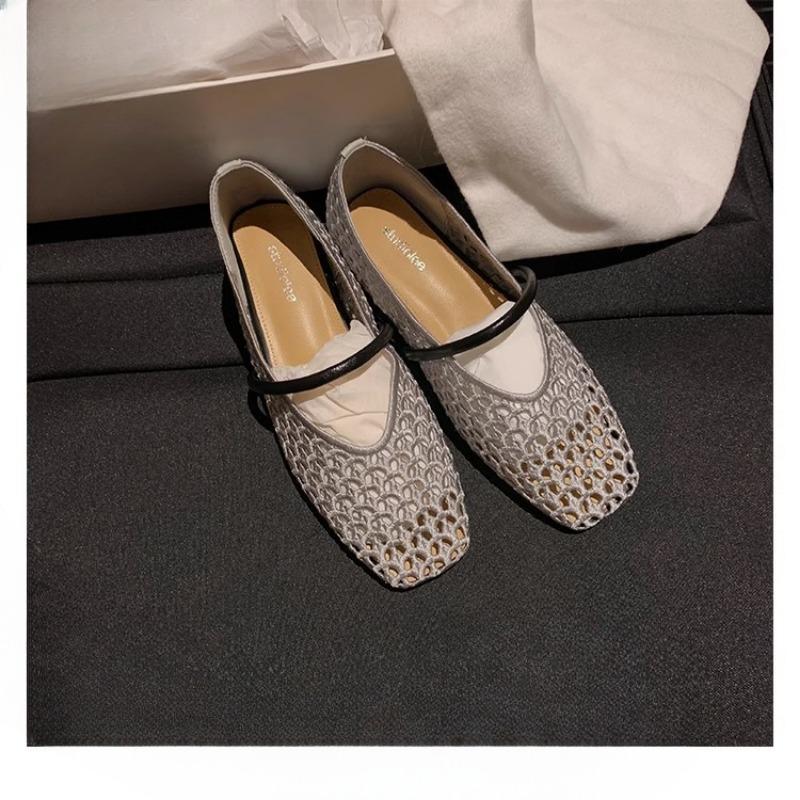 Square-toed Shoes with Hollowed-out Woven One-strap Versatile Soft Surface Shallow Opening Single Sandals