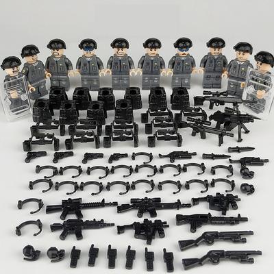 820024 City SWAT Military Walkie Talkie Bulletproof Shield Building Blocks