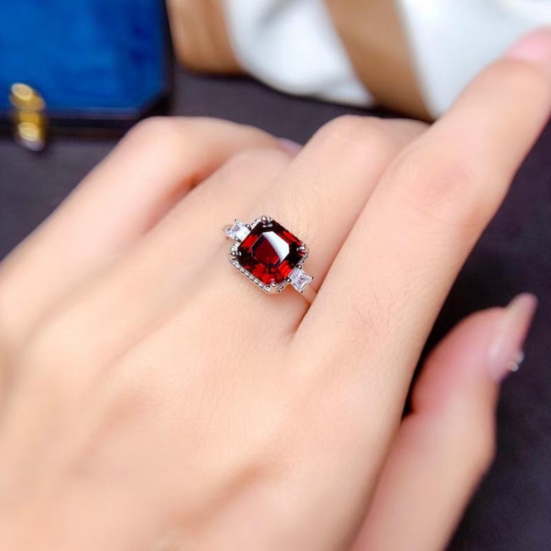 BELLA BOX Štvorcové ružovočervené zirkónové dámske prstene Luxusné dámske šperky na párty