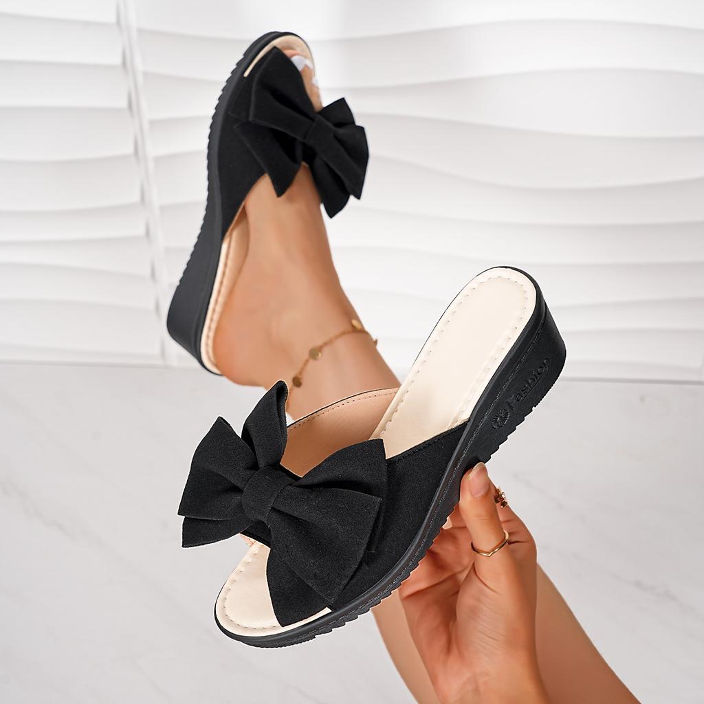 Fashion The new summer fashion large-sized slope heel thick-soled bow one-line casual beach flip-flops for 2025