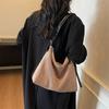 Large capacity underarm bag women's 2025 new fashion retro commuter suede shoulder bag casual tote bag