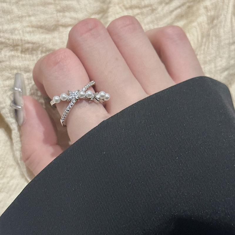 

Modern Adjustable Pearl And Zircon Star Ring For Women With Chic Geometric Design For Looks Trendy A