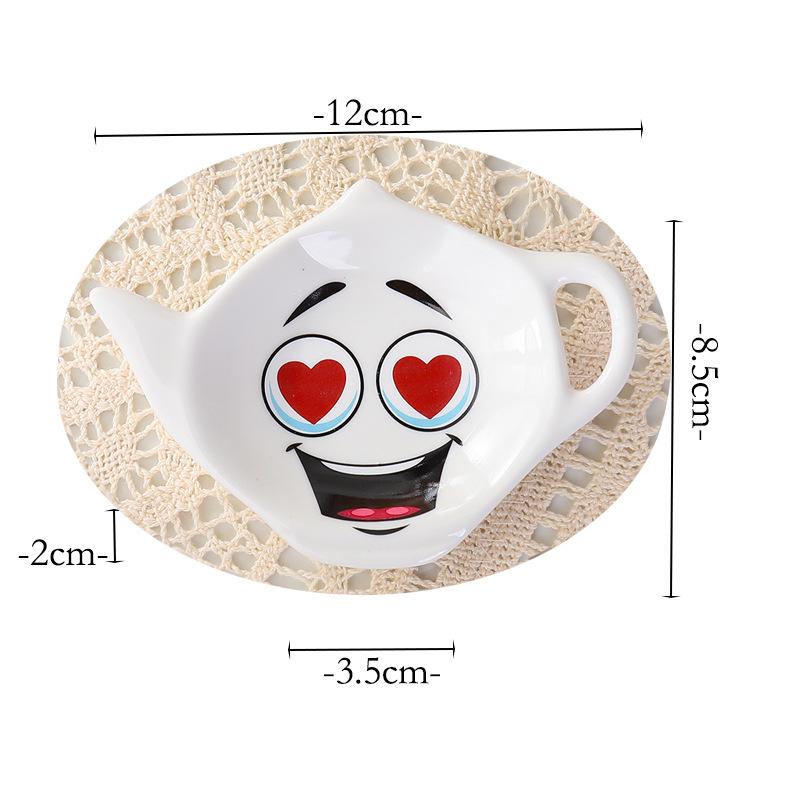

Hand-Painted Ceramic Dipping Dish: Creative Glaze Design for Sauces and Seasoning