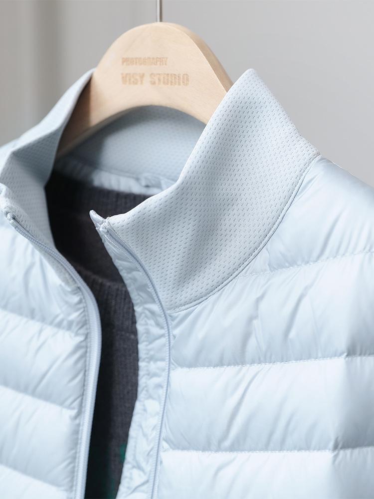 Pearlescent Women's Lightweight 90% Goose Down Jacket: Versatile Light Luxury for Layering or Outerwear