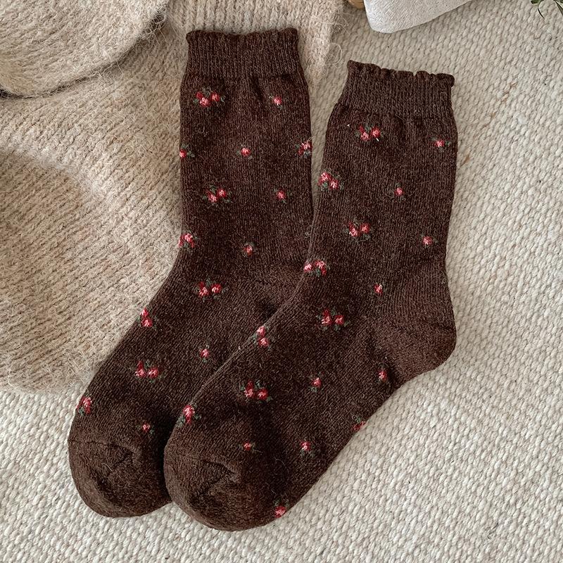 Women's Socks Winter Thicken New Retro Fashion Korean Style Warm Socks Casual Novelties Sweet Long Ladies Flower Socks Comfort
