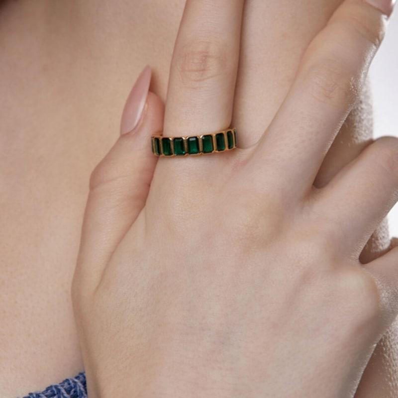 ANON Emerald Green Bezel Ring