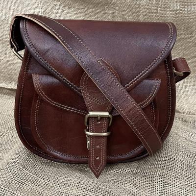 Crossbody tašky přes rameno sedlového typu pro ženy, kožené ručně vyráběné vintage tmavě hnědé crossbody sling kabelky peněženky