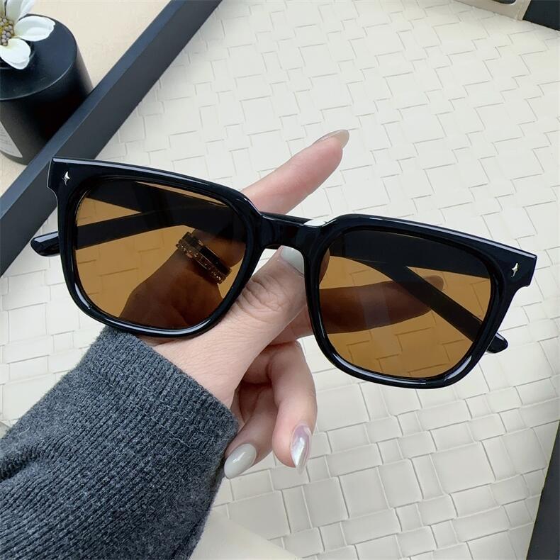 Trendy Rice Nails Fashion Sunglasses Vintage Square Sunglasses Women Men Mirror Brand Designer Shades Punk  Uv400