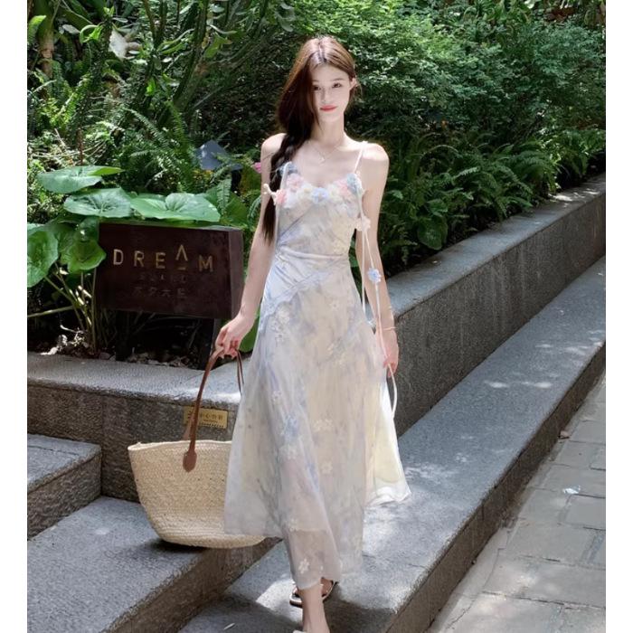

Elegant 3D Floral Camisole Dress: Women s Fall 2026 Mesh Skirt with Waist-Cinching Design Extra Large