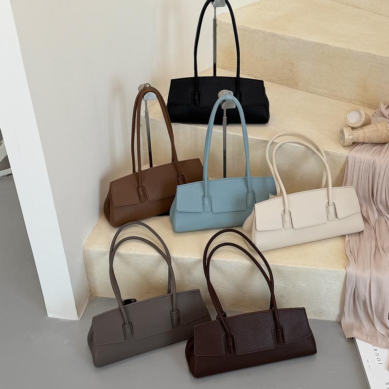 Retro simple portable shoulder bag women's bag autumn and winter new commuter niche underarm baguette bag