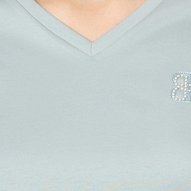 BCBG V Neck T shirT B4m6x450