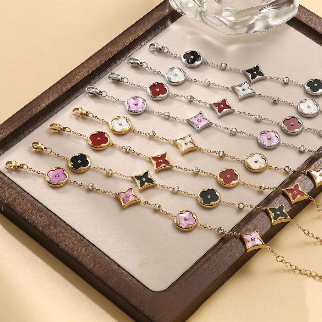 Titanium steel non fading clover bracelet, shell five flower 18K bracelet