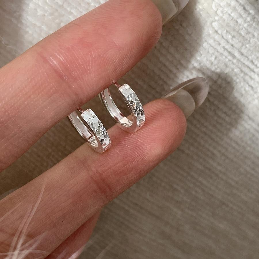 Laser crushed ice ice ear buckle earrings 2025 popular simple niche design earrings ear jewelry