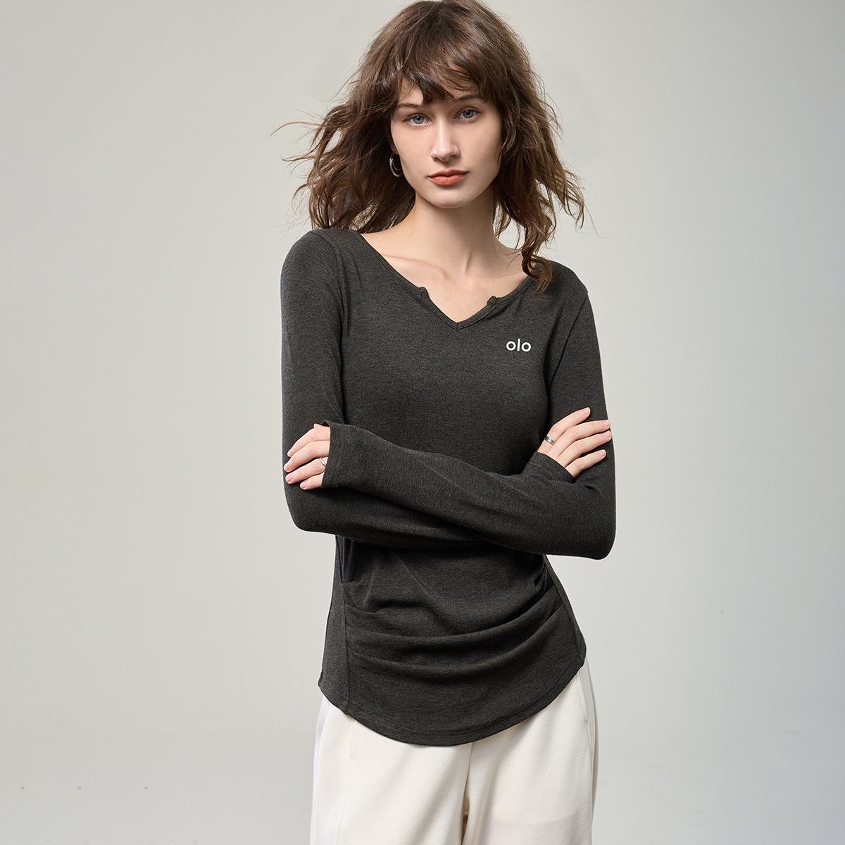 

Soft and Stylish V-Neck Long-Sleeve Women s T-Shirt with Pleats - 2025 Autumn Collection Double Extra Large