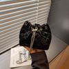 Niche Design Bag Women's New Fashion Diamond Chain Bag Shoulder Messenger Bag Simple Bucket Bag