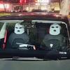 Maschera copri poggiatesta per auto con divertente personaggio famoso di Internet, con cappello personalizzato per decorare in modo speciale l'auto.