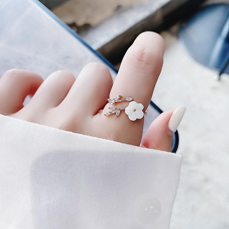 2026 New Fashion Crystal Zircon Rings Sweet Flower Leaf Butterfly Adjustable Open Rings Female Wedding Engagement Jewelry Gift