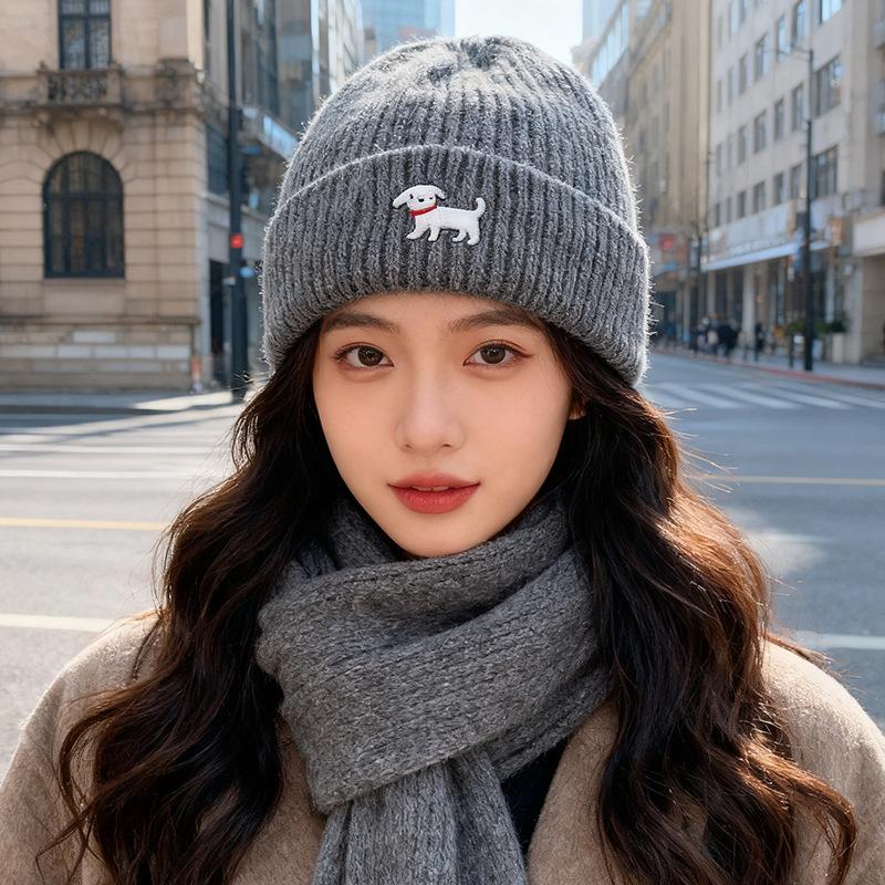 Bestickte Strickmütze für Damen Herbst und Winter Koreanische Version All-Match Wollmütze Kleines Gesicht Großer Kopfumfang Warme Mütze