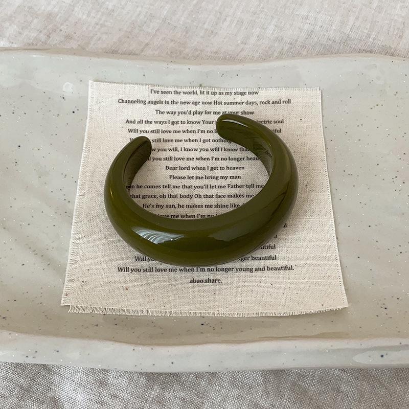 Gold-Plated Geometric Open Bangle – Korean-Style, Luxury Retro Bracelet with Unique Design for Women