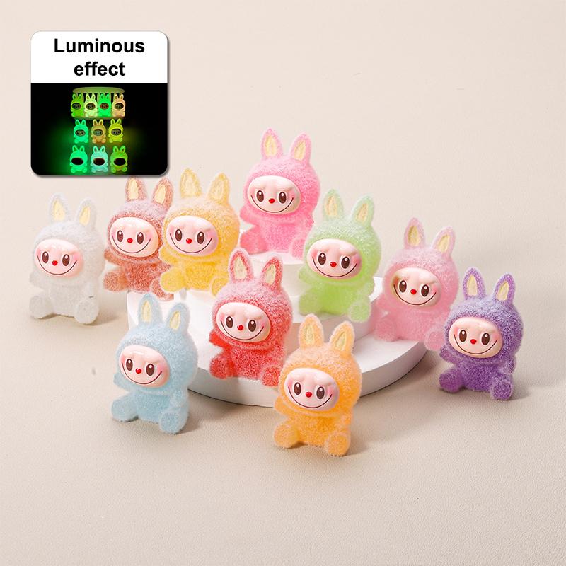 2ks Mini Svítící Flocking Labubu Figurky Mini Panenka Pryskyřičné Řemesla DIY Ozdoba Dětské Ložnice Domácí Stolní Dekorace Doplňky