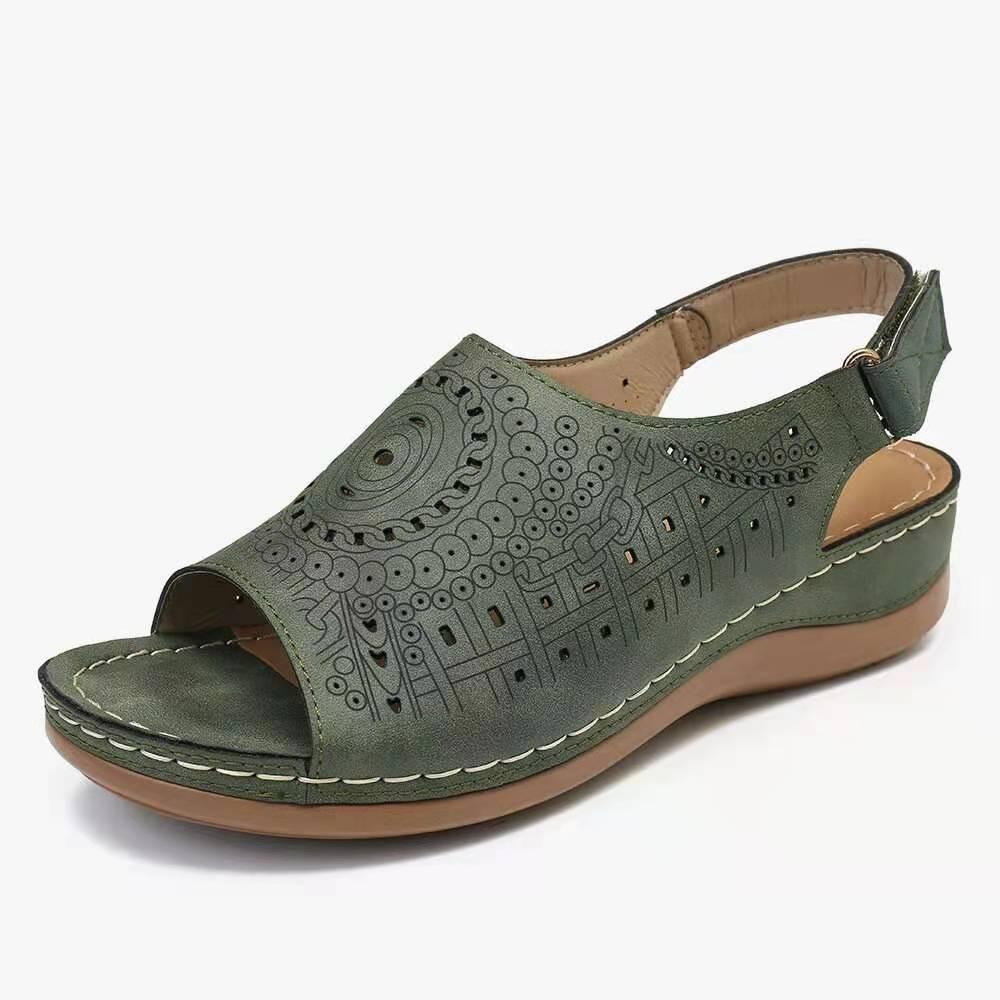 2025 summer solid color round head word Velcro casual style platform women's large size Roman sandals