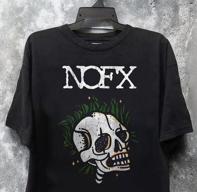 HEISS NOFX Schädel, Punk Rock Band Unisex Schwarzes Baumwoll-T-Shirt